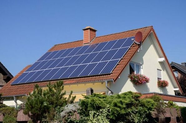 Какие преимущества имеют гибридные солнечные электростанции