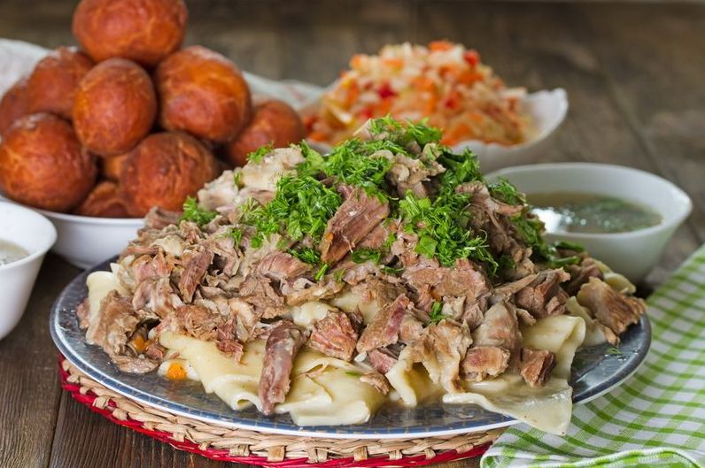Бешбармак: Кулинарное путешествие по казахским традициям
